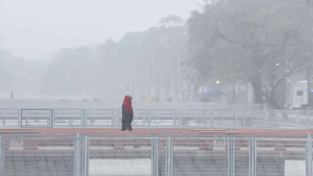 up-weather-imp-issues-orange-alert-for-fog-in-up-till-jan-25-rain-in-multiple-districts-saharanpur-meerut-muzaffarnagar-amroha-bijnor-aligarh-sambhal-rampur-mathura-agra-on-jan-22-23-forecast