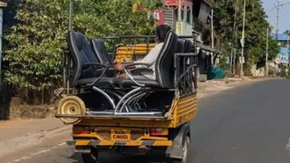 what-if-narayana-murthy-sees-this-bengaluru-techies-hilarious-meetingonwheels-concept-amid-traffic-goes-viral
