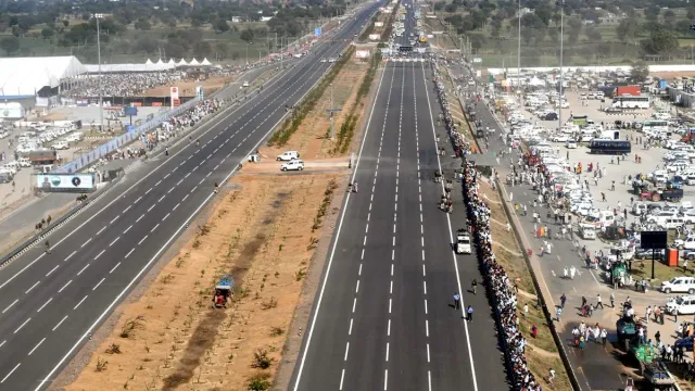 gorakhpur-shamli-expressway-nhai-700-km-stretch-to-connect-haridwar-dehradun-mussoorie-full-details-here