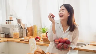 4 Fruits Brides-To-Be Should Eat To Get Naturally Glowing Skin