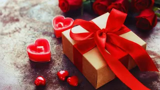 Valentine Week 2025: 5 Vastu-Approved Gifts For Your Partner To Attract Everlasting Love