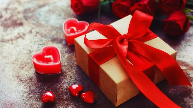 valentine-week-2025-5-vastuapproved-gifts-for-your-partner-to-attract-everlasting-love