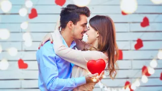 Valentine Week 2025: 5 Auspicious Colours That Lovers MUST Wear To Strengthen Their Bond