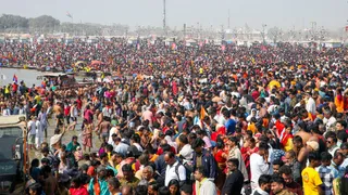Mahakumbh 2025: Sangam Station To Remain Shut Till Feb 14; Over 300-km Long Snarls Choke Roads To Prayagraj | WATCH