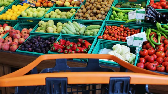 retail-inflation-declines-to-5month-low-of-4-point-3-pc-in-january-govt-data