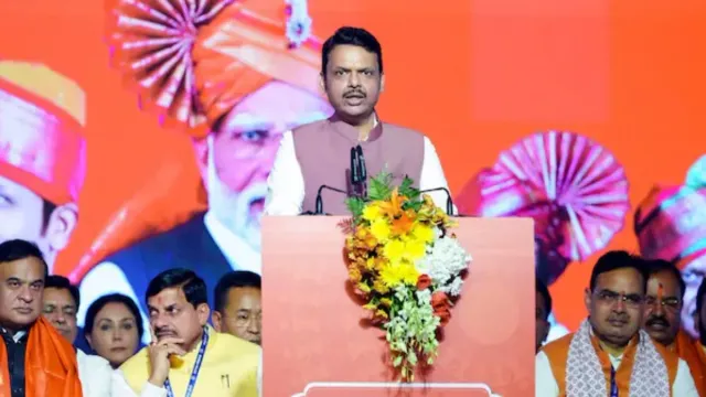 maharashtra-govt-mulls-law-on-love-jihad-cm-fadnavis-forms-sevenmember-panel-to-present-report