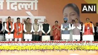 delhi-cm-oath-ceremony-live-updates-rekha-gupta-swearing-in-bjp-new-delhi-chief-minister-ramlila-maidan-pm-modi-parvesh-verma-delhi-ministers-oath-latest-news-lb
