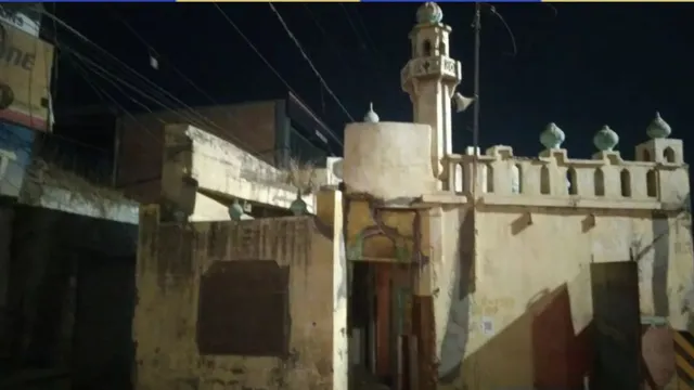 meerut-authorities-begin-removal-of-mosque-for-rrts-project-after-consensus-with-local-community