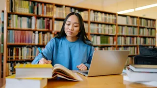 Exam Preparation Alert! 5 Snacks That Will Boost Your Brain Function