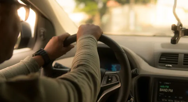 rapido-driver-allegedly-attacks-bengaluru-man-with-knife-after-argument-over-ac-reddit-user-narrates-horror