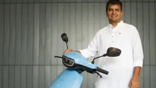 ola-electric-laysoffs-bhavish-aggarwal-firm-fires-over-1000-employees-amid-costcutting-measures
