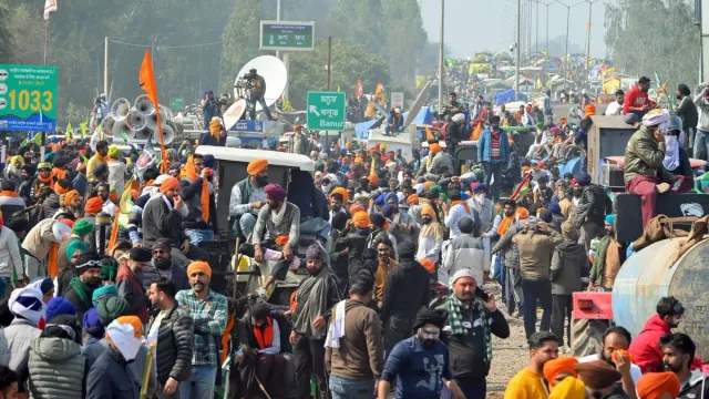 security-heightened-as-punjab-farmers-march-towards-chandigarh-for-protest-against-cm-mann-borders-sealed