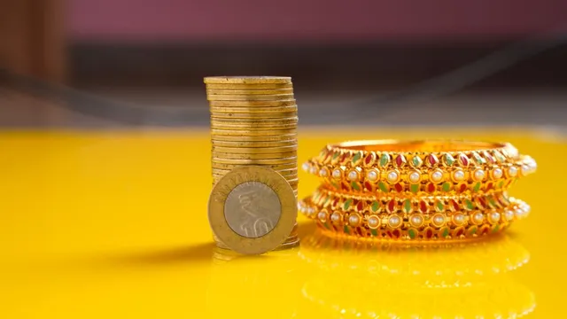 gold-rate-today-in-mumbai-hyderabad-lucknow-chennai-and-other-cities-check-latest-24k22k-gold-prices