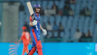 gg-vs-dc-wpl-live-cricket-score-today-match-gujarat-giants-vs-delhi-capitals-match-score-card-weather-pitch-update-lb