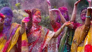 Holi Celebrations 2025: How Will Delhi’s Weather Be On Friday? Light Rains Likely, Check IMD Prediction