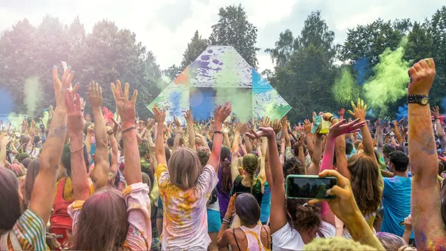anti-hindu-agenda-bjp-rebukes-telangana-govt-as-police-bans-group-rides-color-throwing-on-unwilling-people-during-holi