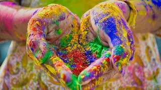 Holi 2025: iPhone Photography Tips To Capture Your Best Festival Moments