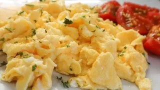 Milk vs Water: Which Ingredient Gives Perfect Texture To Scrambled Eggs?