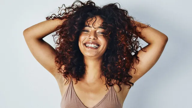 want-to-keep-your-curls-healthy-naturally-5-hair-oils-to-maintain-bouncy-and-shiny-curls