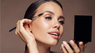 Summer Makeup Tips: 8 Sweatproof Makeup Essentials You Need In Hotter Months