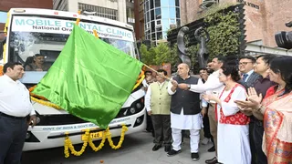 Delhi Gets 6 Mobile Dental Vans For Free Oral Care Services | Check Operation Timings, Facilities