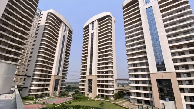 gurugram-news-15-day-evacuation-deadline-for-residents-of-three-chintels-paradiso-towers-heres-why
