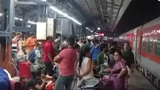 New Delhi Railway Station Witnesses 'Heavy Rush' Due To Multiple Train Delays; Officials Say 'No Stampede'