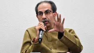 'Jo Gaddar Hai...': Uddhav Thackeray Defends Kunal Kamra's Remarks On Eknath Shinde, Denies Sena UBT Links To Vandalism