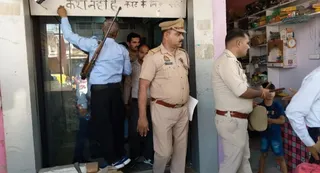 mirzapur-sbi-atm-dispenses-fake-churan-notes-private-cash-management-service-faces-investigation