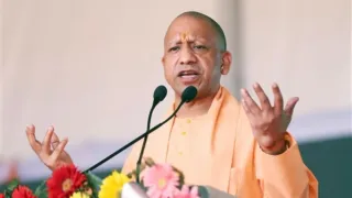 UP: CM Yogi’s Chartered Plane Makes Emergency Landing In Agra After Technical Fault