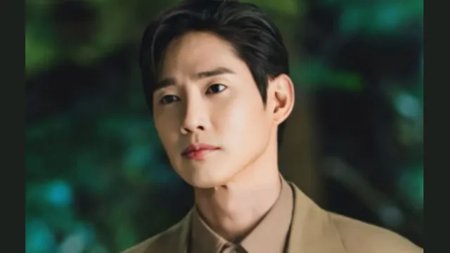 queen-of-tears-park-sung-hoon-eyes-comeback-with-han-ji-min-new-kdrama-after-squid-game-2-parody-controversy