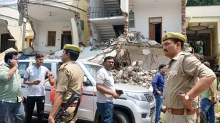UP Horror: Man Kills His Four Kids By Slitting Their Throats, Dies By Suicide Later