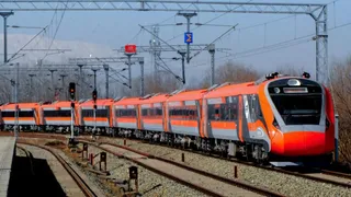 vande-bharat-special-trains-to-operate-from-new-delhi-to-patna-on-these-dates-for-eid-navratri-know-routes-other-details