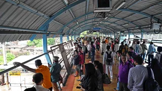 Mumbai Local Update: Central Railway Announces Sunday Mega Block, Trains Late, Cancelled| Check Revised Schedule
