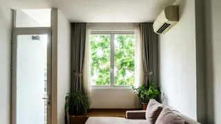 Buying An AC? Window Or Split? Here's How To Choose the Right Ton And Type For Your Room | Detailed Guide Inside