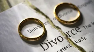 bathroom-or-bedroom-divorce-inside-shocking-new-trend-breaking-us-marriages-5-expert-tips-to-save-yours
