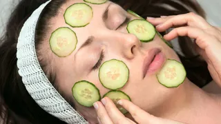 5 DIY Cucumber Face Packs That Instantly Brighten And Hydrate The Skin
