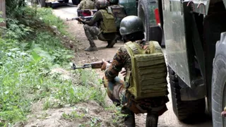 J-K: Lashkar Terrorist killed, Two Security Personnel Injured In Bandipora Encounter