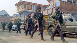 Pakistan Army Opens Fire Along Line Of Control In Jammu And Kashmir; Indian Army Retaliates