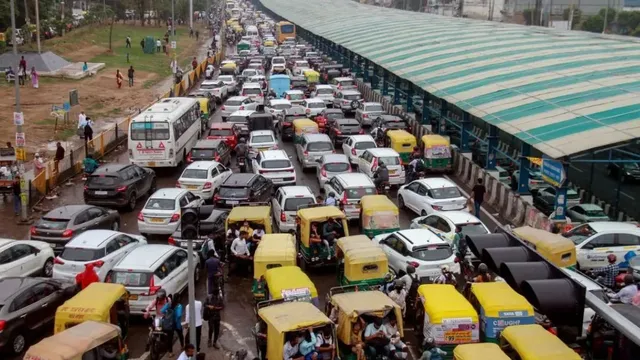 delhi-news-pwd-intersection-roads-redesigning-traffic-control-in-delhi