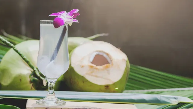 coconut-water-4-benefits-of-consuming-this-nutritious-drink-every-morning