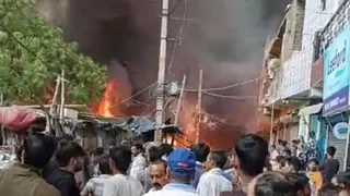 Delhi Fire: Two Children Die, 150 Slums Gutted After Massive Fire Breaks Out In Rohini’s Sector 17 Slums | VIDEO