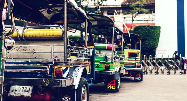bihar-news-siwan-transport-dept-registers-over-41000-new-vehicles-self-employment-rises-with-surge-in-e-rickshaw-sale