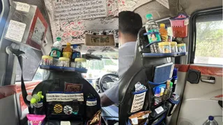 Uber Driver's 1BHK Like Cab Becomes Viral Sensation For His Heartwarming Hospitality; Netizens Call It 'Dream Ride'