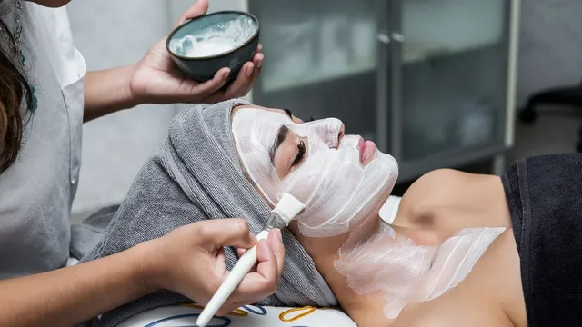 tired-of-oily-skin-3-simple-natural-homemade-facials-to-control-oil-and-clear-skin-fast