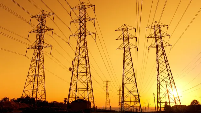 up-electricity-department-to-launch-whatsapp-groups-for-realtime-power-issue-redressal-in-bahraich