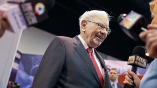 warren-buffett-announced-plans-to-step-down-from-berkshire-hathaway-by-the-end-of-year-next-greg-abel