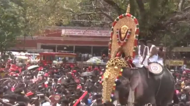 thrissur-pooram-kerala-36-hour-long-festival-begins-with-devotees-thronging-sree-vadakkumnathan-temple