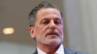 meet-dan-gilbert-from-selling-pots-doortodoor-to-becoming-michigans-richest-man-with-net-worth-in-billions