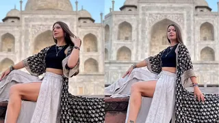 British Tourist Gets Stunned By Taj Mahal’s Sunrise Beauty, Shares Breathtaking Video That’s Winning Hearts